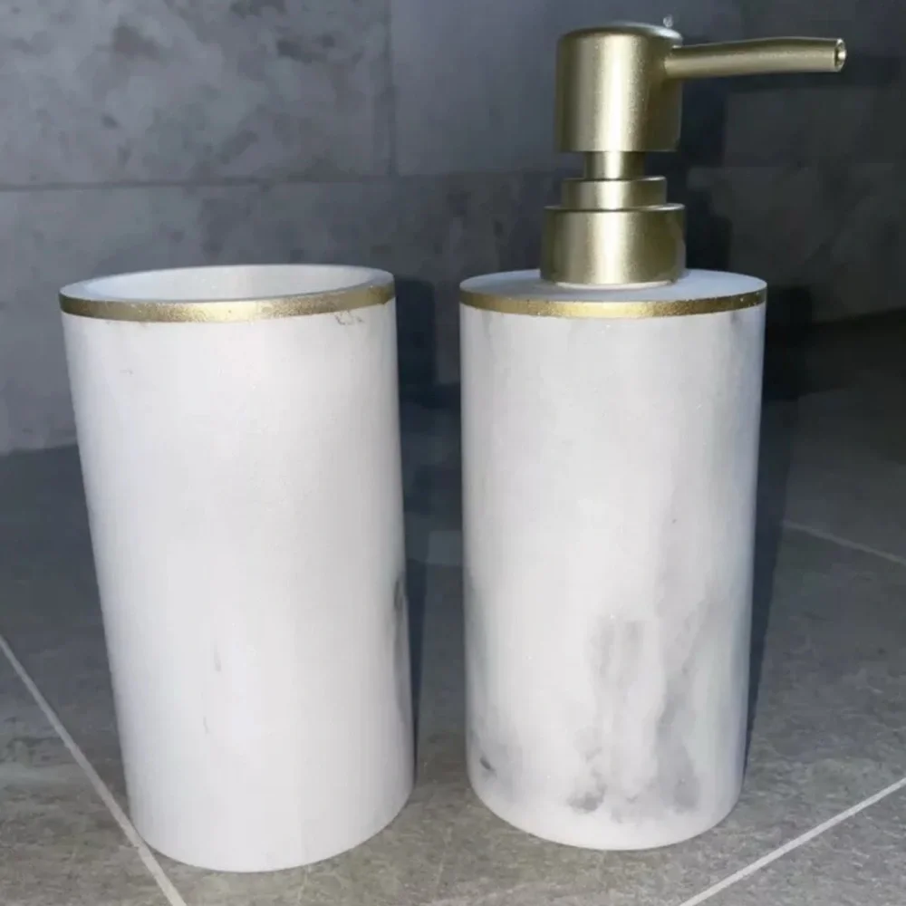 🆕 SUNDAY CITIZEN • Elegant Resin Bath Set Soap Dispenser Toothbrush Holder